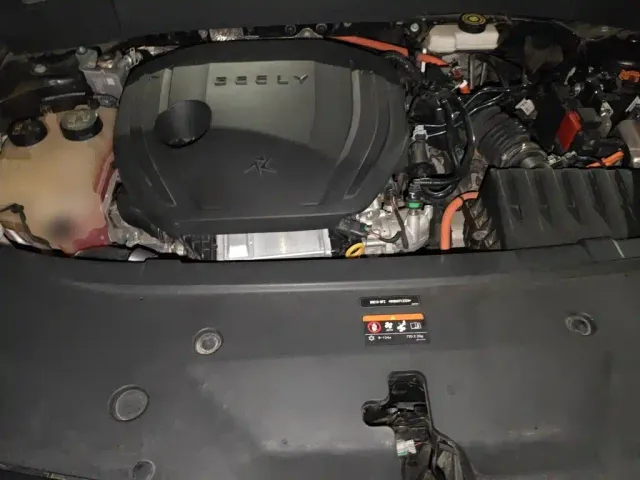 Geely Galaxy L7 — Фото автомобиля 21