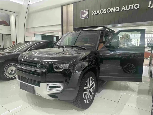 Land Rover Defender — Фото автомобиля 5