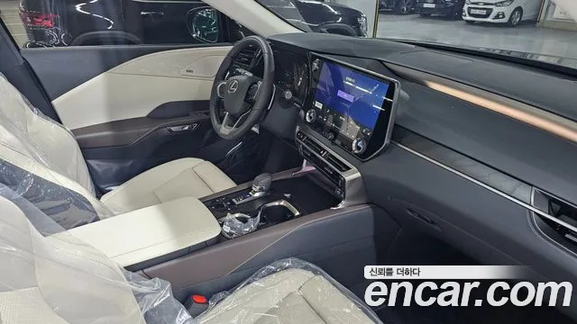 Lexus RX — Фото автомобиля 15