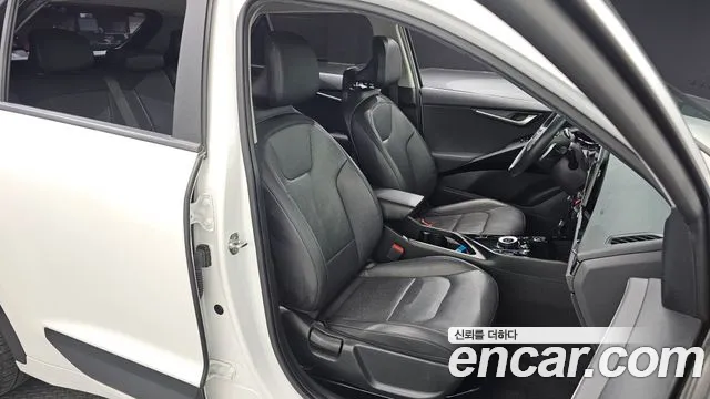 Kia Niro New — Фото автомобиля 16