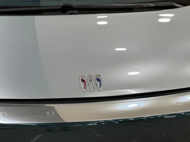 Buick Century — Фото автомобиля 11