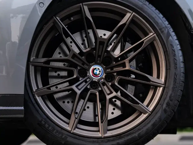 BMW M4 — Фото автомобиля 8