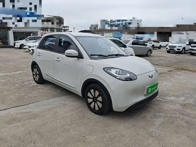 Wuling Bingo — Фото автомобиля 3