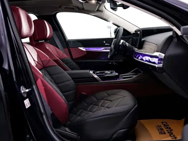 BMW 7 Series — Фото автомобиля 19
