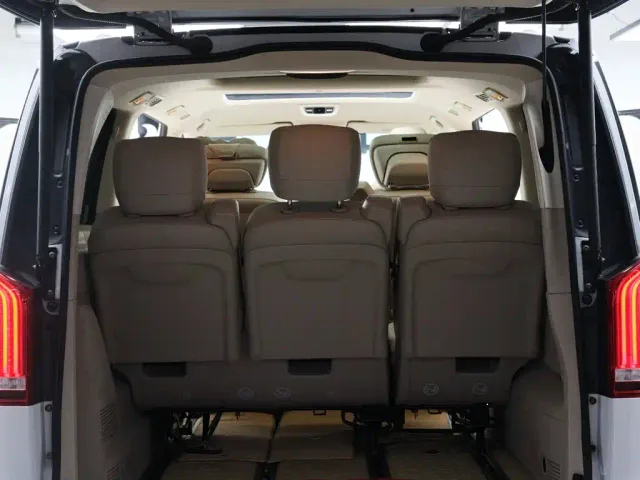 Mercedes-Benz V-Class — Фото автомобиля 10