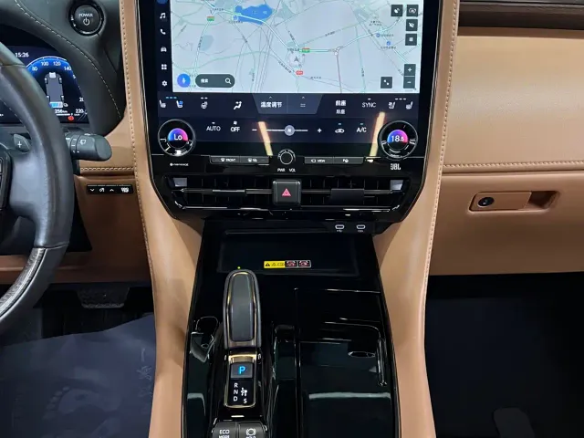 Toyota Vellfire — Фото автомобиля 16