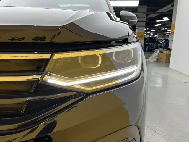 Volkswagen Tiguan L — Фото автомобиля 8