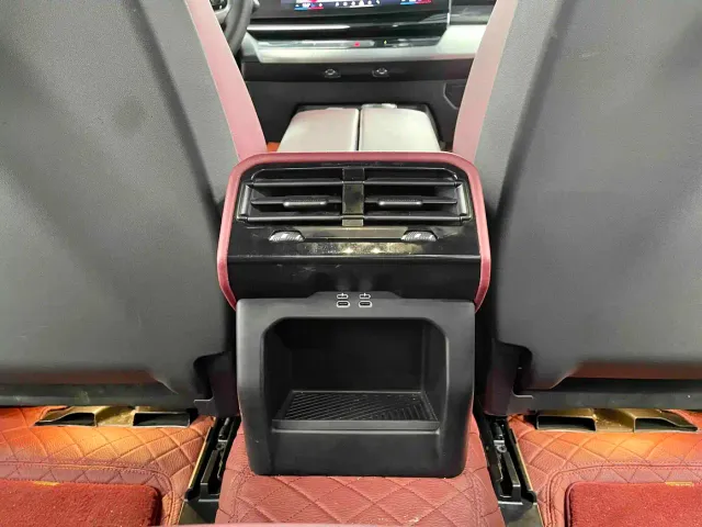 BMW 5 Series — Фото автомобиля 15