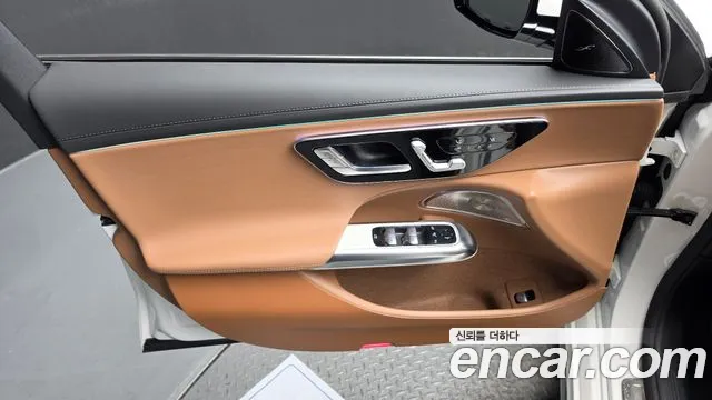 Mercedes-Benz E-Class — Фото автомобиля 13
