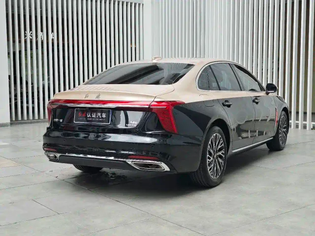 Hongqi Hongqi H5 2025 2.0T Automatic Flag Celebration 500,000 Units Anniversary Edition — Фото автомобиля 7