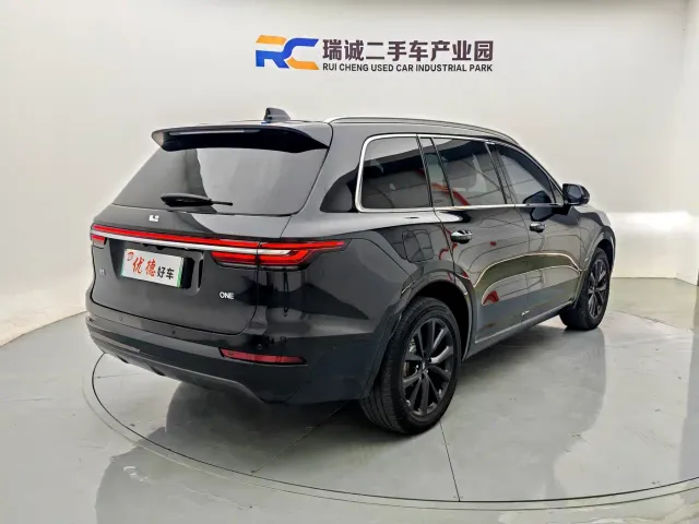 Li Auto ONE — Фото автомобиля 17