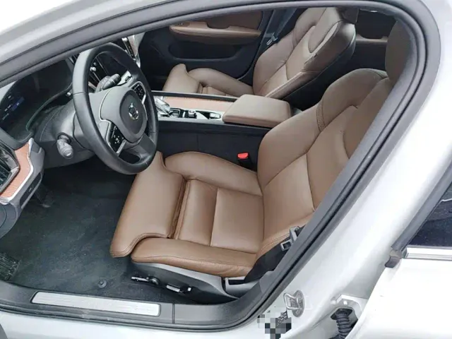 Volvo V60 — Фото автомобиля 19