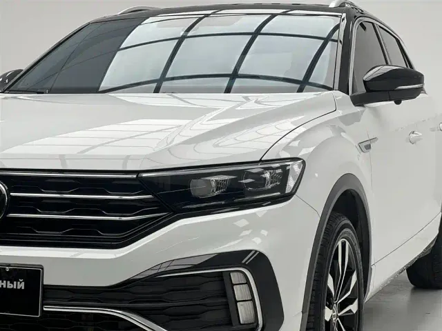Volkswagen T-Roc — Фото автомобиля 5