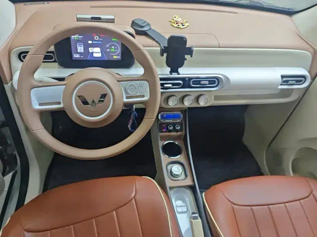 Wuling Hongguang Mini EV — Фото автомобиля 12