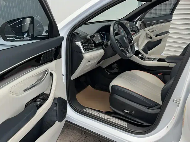 BYD Song PLUS — Фото автомобиля 20