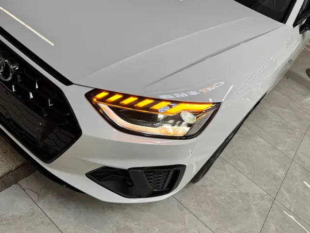 Audi A4L — Фото автомобиля 15