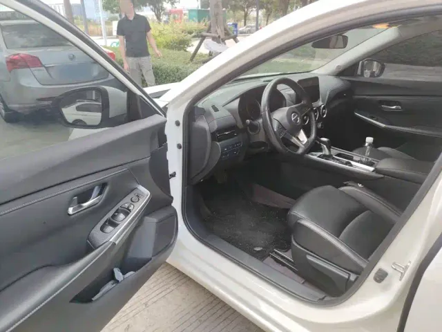 Nissan Sylphy — Фото автомобиля 12