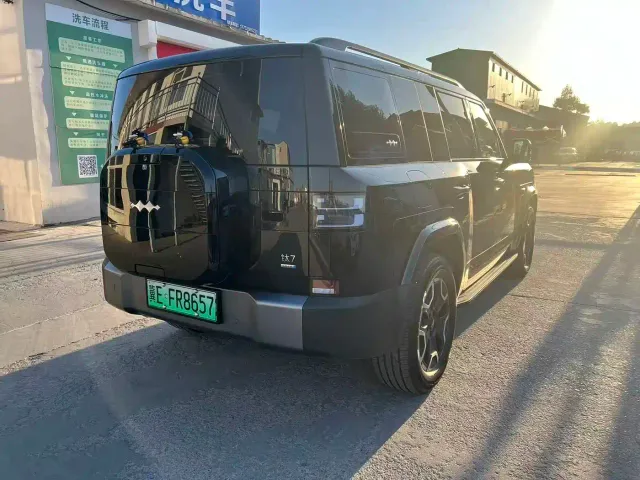 BYD FangChengBao Titanium 7 — Фото автомобиля 10