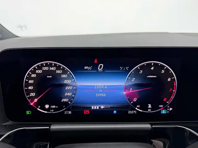 Mercedes-Benz GLA-Class — Фото автомобиля 14