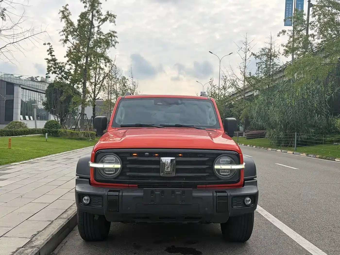 Tank Tank 300 2023 Off-Road Edition 2.0T Conqueror — Фото автомобиля 2