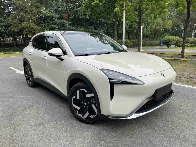 Baojun Yunhai — Фото автомобиля 3