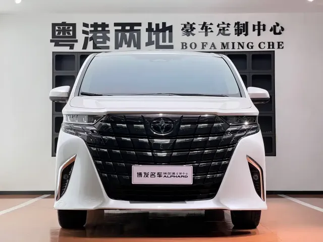 Toyota Alphard — Фото автомобиля 2