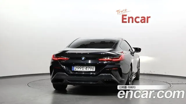 BMW 8 Series G15 — Фото автомобиля 4
