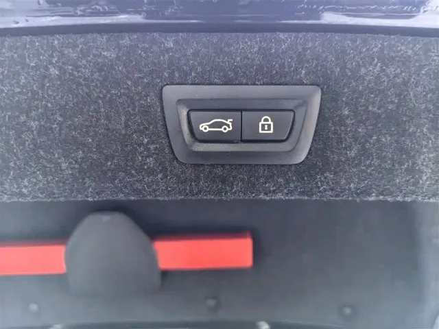BMW 5 Series — Фото автомобиля 16