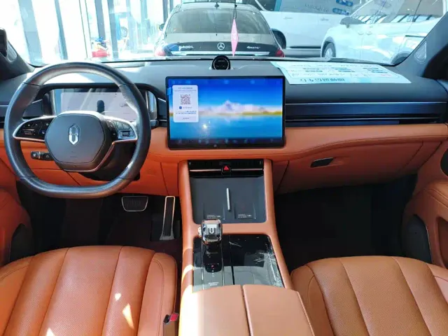 Aito M7 — Фото автомобиля 12