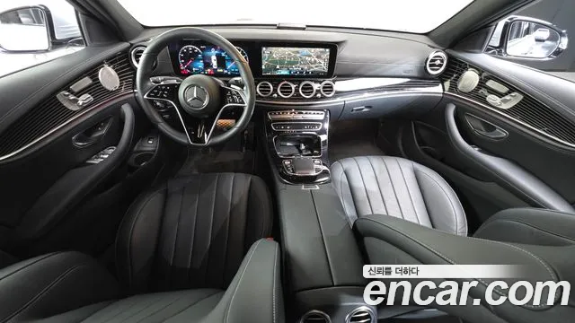 Mercedes-Benz E-Class — Фото автомобиля 7