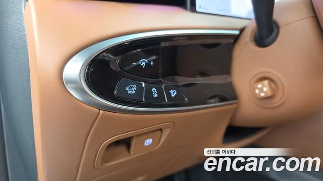 Genesis GV70 2.5T Бензин AWD — Фото автомобиля 28