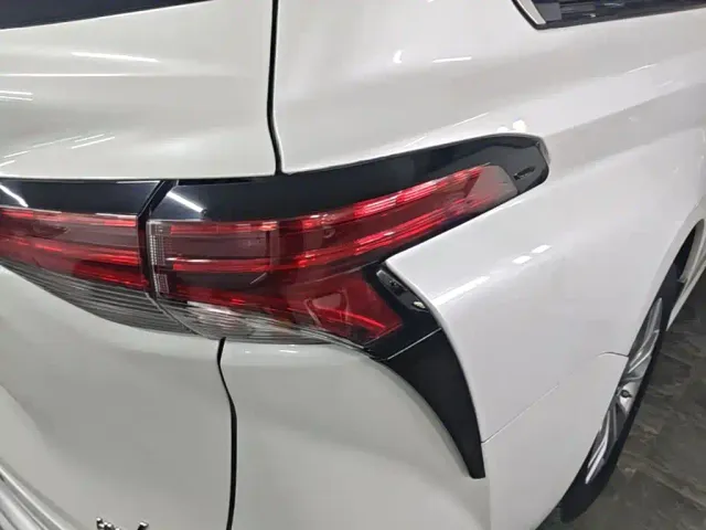 Toyota Sienna — Фото автомобиля 7