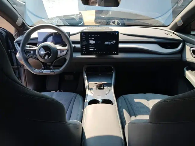 BYD Seal 06 GT — Фото автомобиля 9