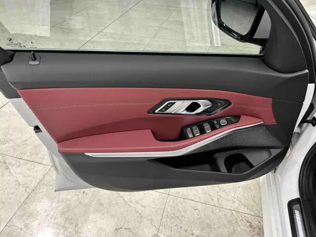 BMW 3 Series — Фото автомобиля 16
