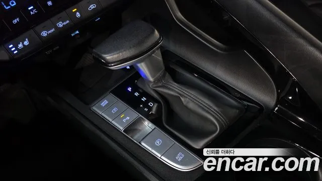 Hyundai Avante CN7 — Фото автомобиля 9