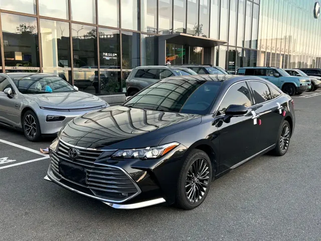 Фотография автомобиля — Toyota Avalon