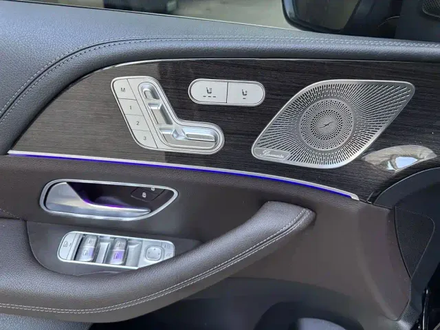 Mercedes-Benz GLS-Class — Фото автомобиля 9