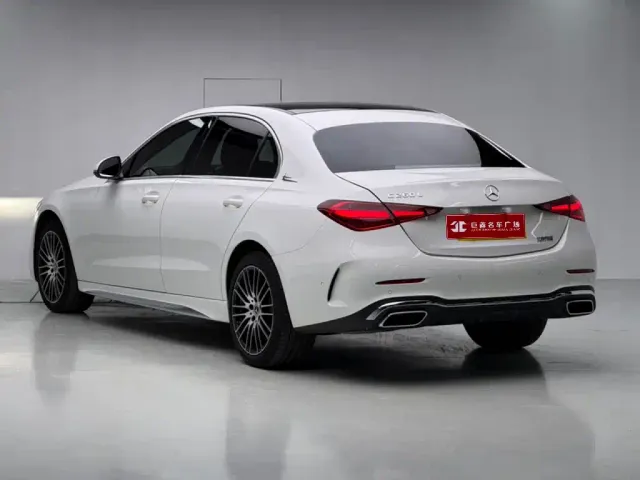 Mercedes-Benz C-Class — Фото автомобиля 3
