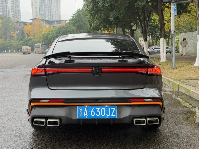 Changan UNI-V — Фото автомобиля 2