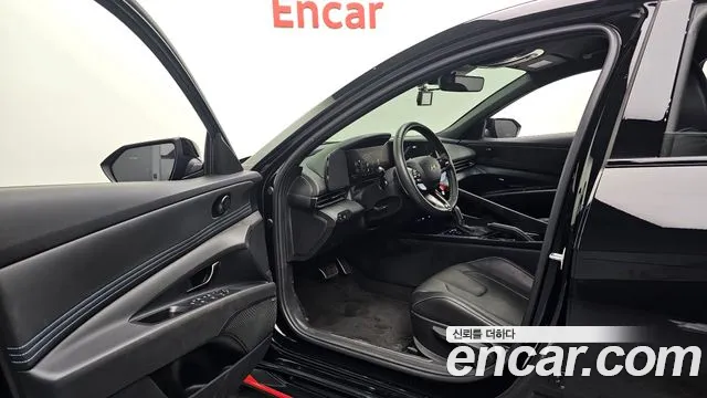 Hyundai Avante CN7 — Фото автомобиля 10