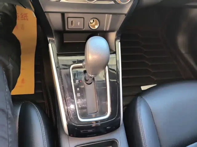 Nissan Sylphy — Фото автомобиля 13