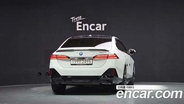BMW 5-Series 5 серия (G60) — Фото автомобиля 4