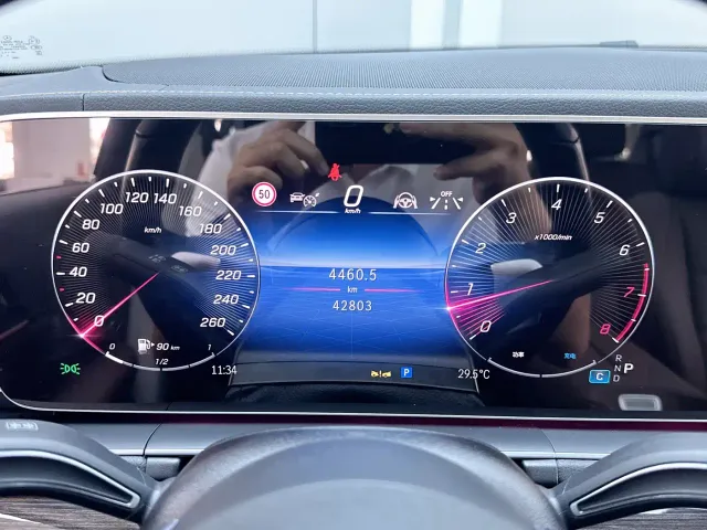 Mercedes-Benz GLE-Class — Фото автомобиля 11