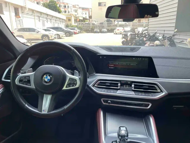 BMW X6 — Фото автомобиля 12