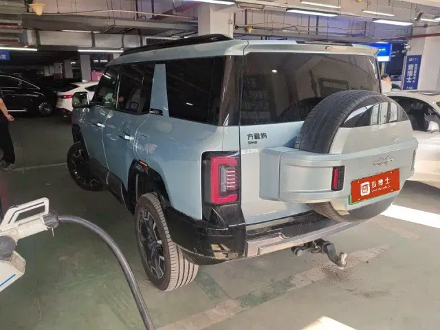 BYD FangChengBao Leopard 8 — Фото автомобиля 3