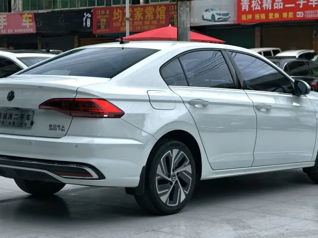 Volkswagen Bora — Фото автомобиля 5