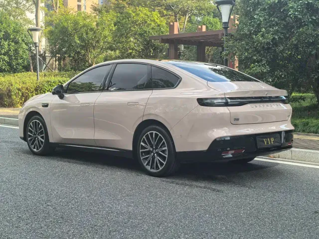 Leapmotor B01 — Фото автомобиля 7