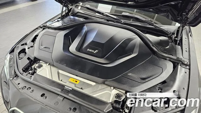 BMW i4 — Фото автомобиля 9