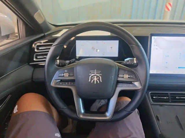 BYD Qin L — Фото автомобиля 10