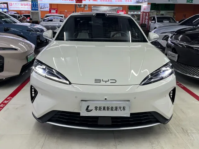 BYD Seal 07 DM-i — Фото автомобиля 2